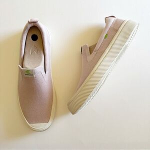 Cariuma Rose Knit Pink IBI Slip On Sneakers